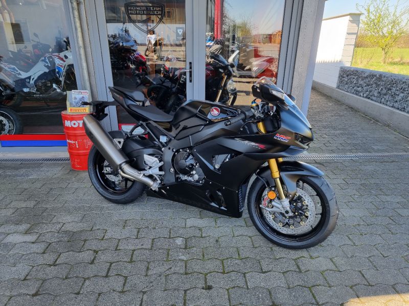 Honda CBR1000RR-R SP Fireblade Honda CBR1000RR-R SP Fireblade
