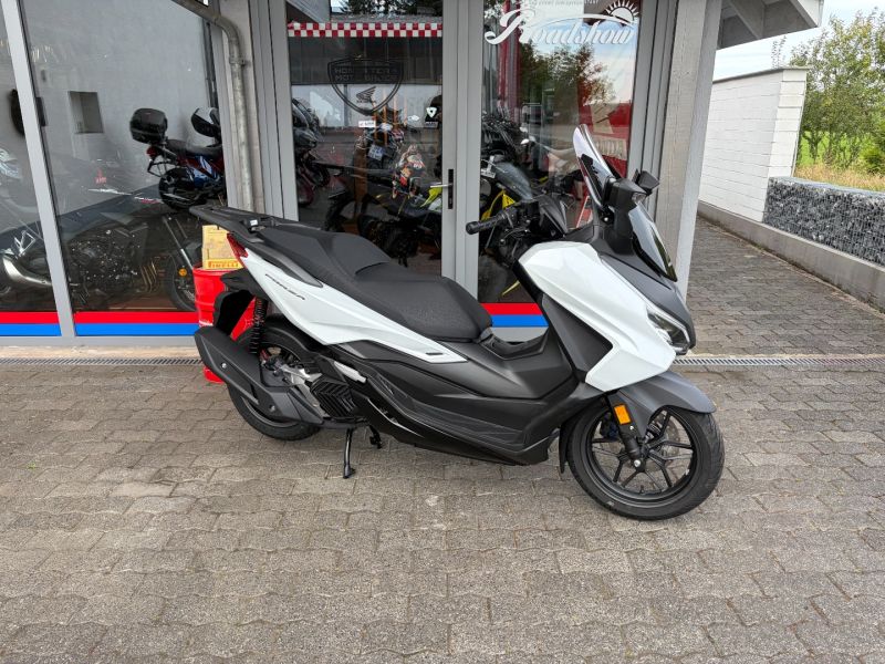 Honda Forza 125 Honda Forza 125